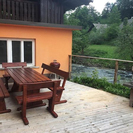 הוילה Zgornje Gorje House By The River מראה חיצוני תמונה