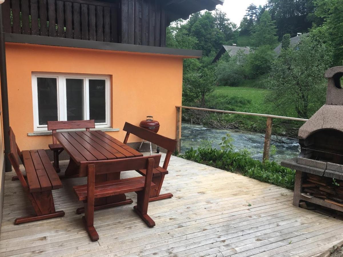 הוילה Zgornje Gorje House By The River מראה חיצוני תמונה